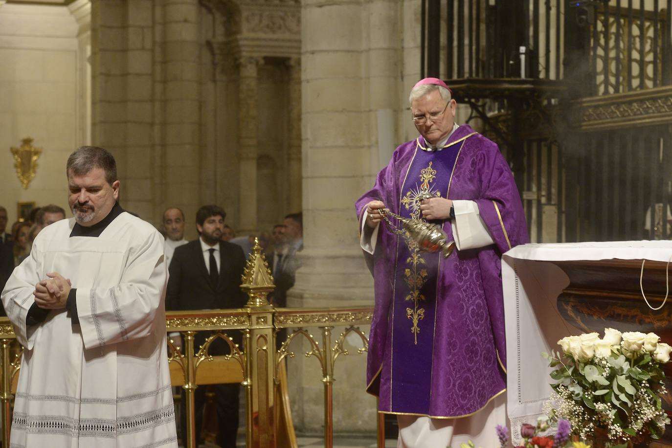 Las imágenes del funeral en la Catedral por los 13 de Atalayas