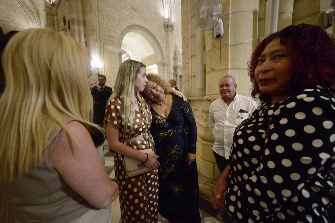 Las imágenes del funeral en la Catedral por los 13 de Atalayas