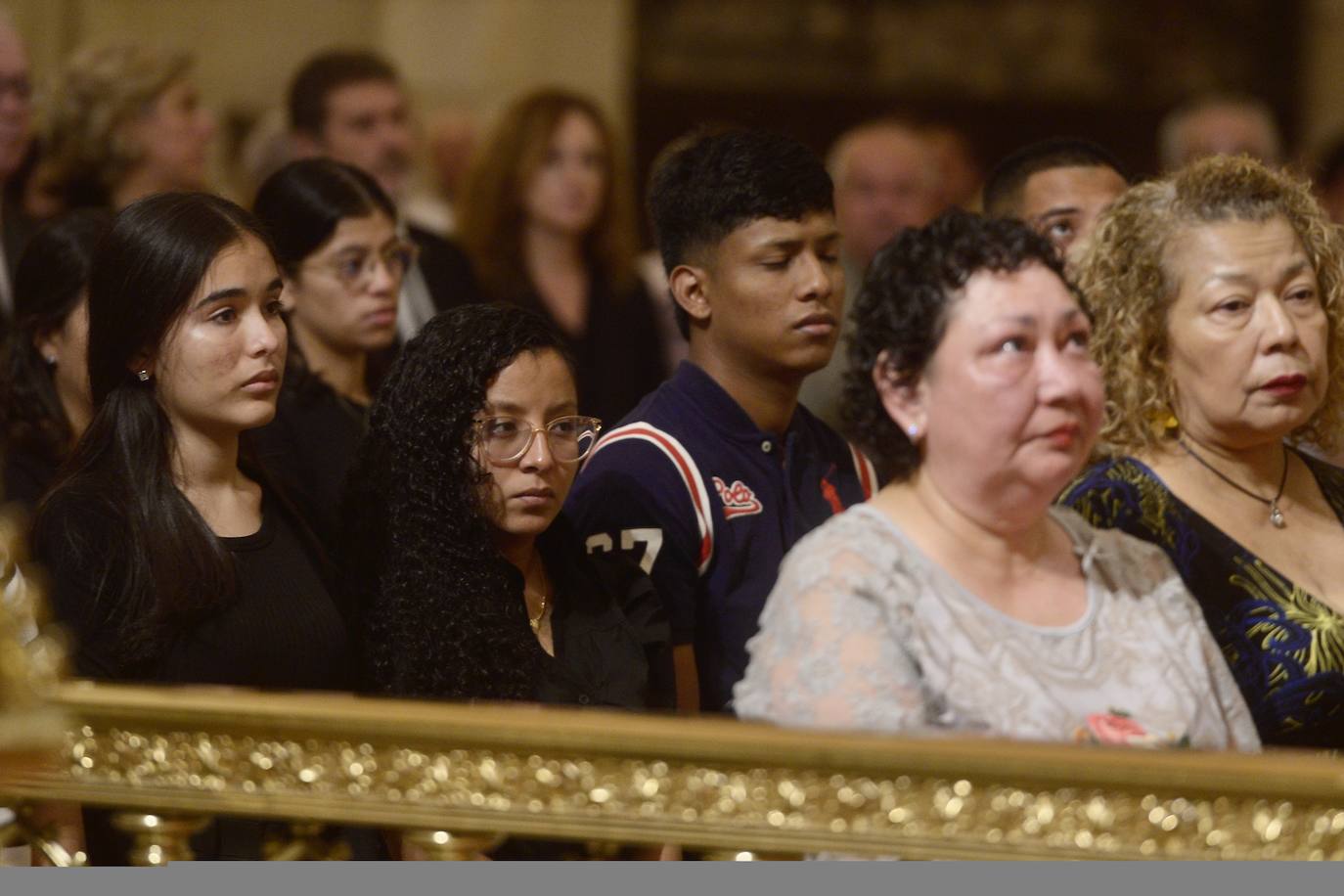 Las imágenes del funeral en la Catedral por los 13 de Atalayas