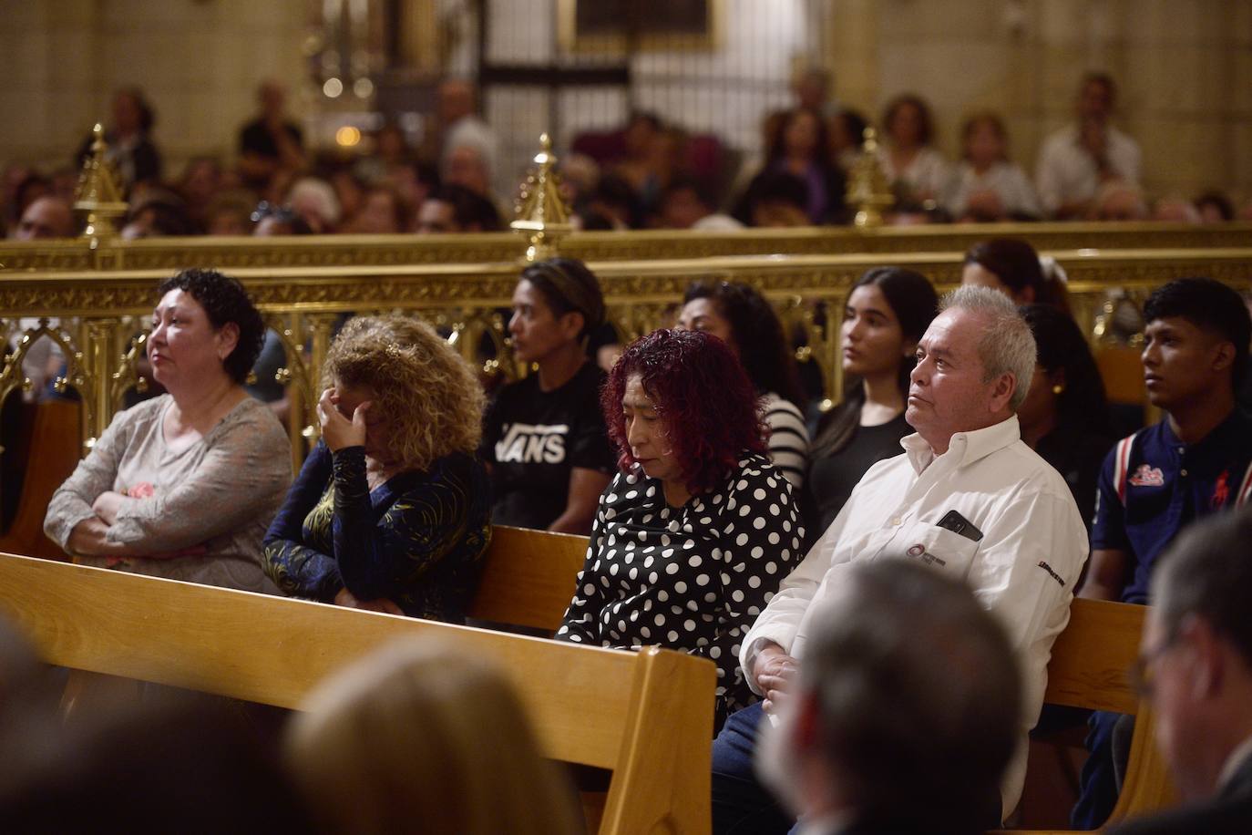 Las imágenes del funeral en la Catedral por los 13 de Atalayas