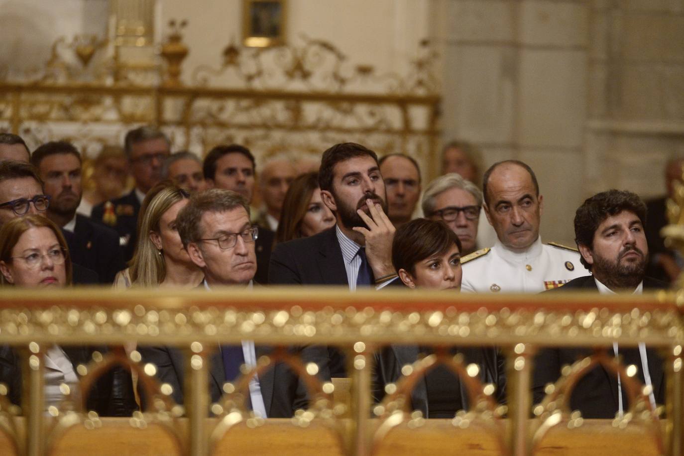 Las imágenes del funeral en la Catedral por los 13 de Atalayas