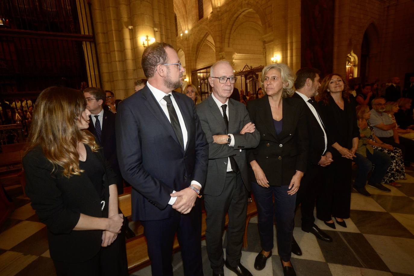 Las imágenes del funeral en la Catedral por los 13 de Atalayas