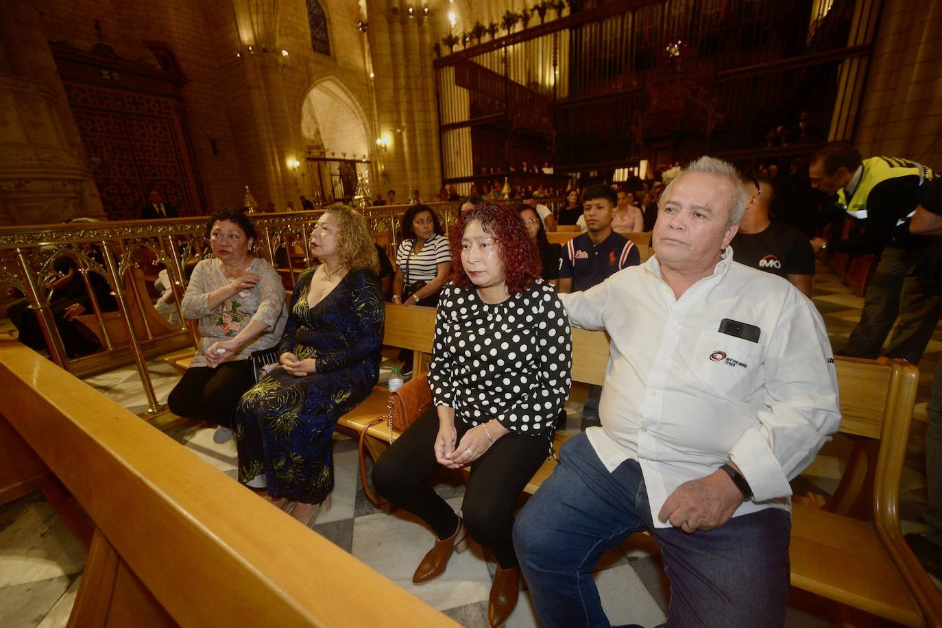 Las imágenes del funeral en la Catedral por los 13 de Atalayas