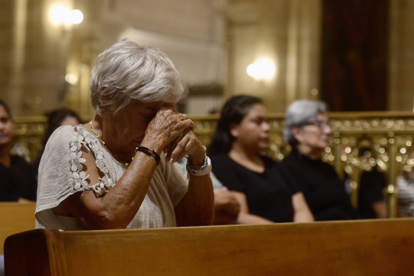 Las imágenes del funeral en la Catedral por los 13 de Atalayas