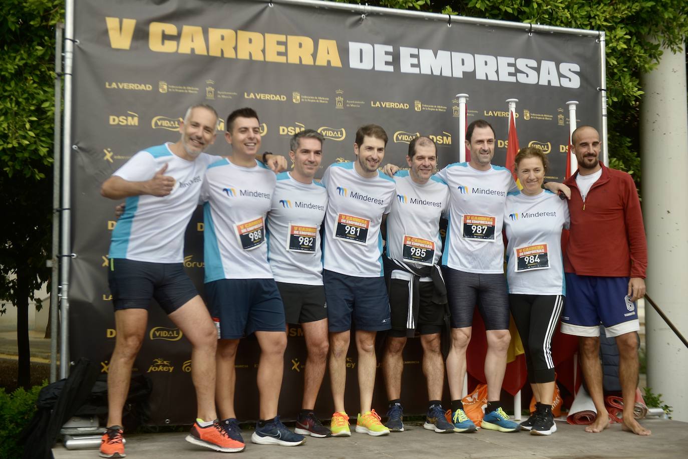 El podio de los participantes en la Carrera de Empresas de Murcia 2023