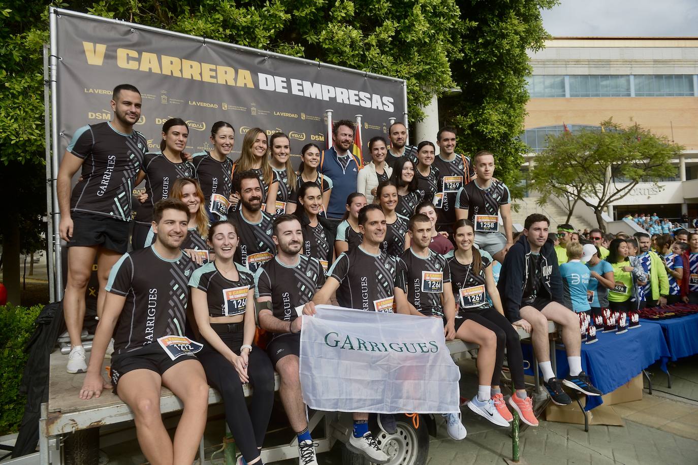 El podio de los participantes en la Carrera de Empresas de Murcia 2023