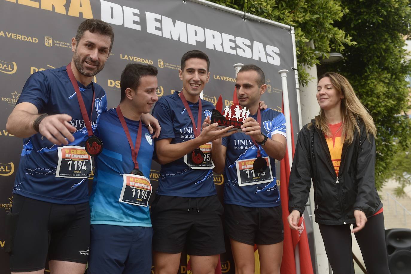 El podio de los participantes en la Carrera de Empresas de Murcia 2023