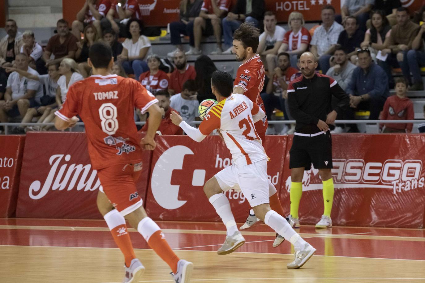 Las imágenes del Jimbee-Santa Coloma (2-2)