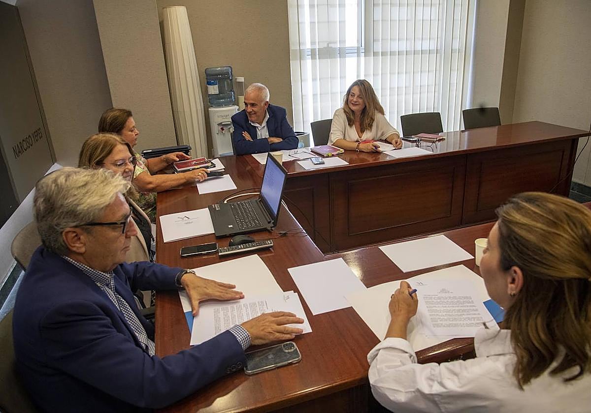 Reunión de la Mesa de la Asamblea, en una foto de archivo.