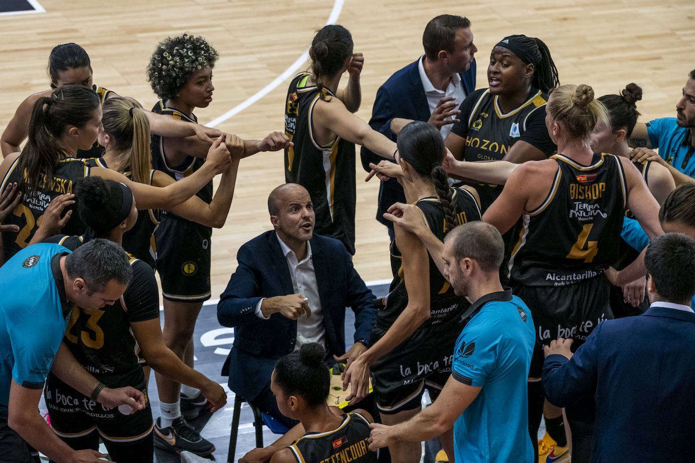 Las imágenes del patido Jairis-Gernika (55-66)