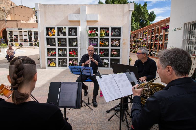 El día de Todos los Santos en Orihuela, en imágenes