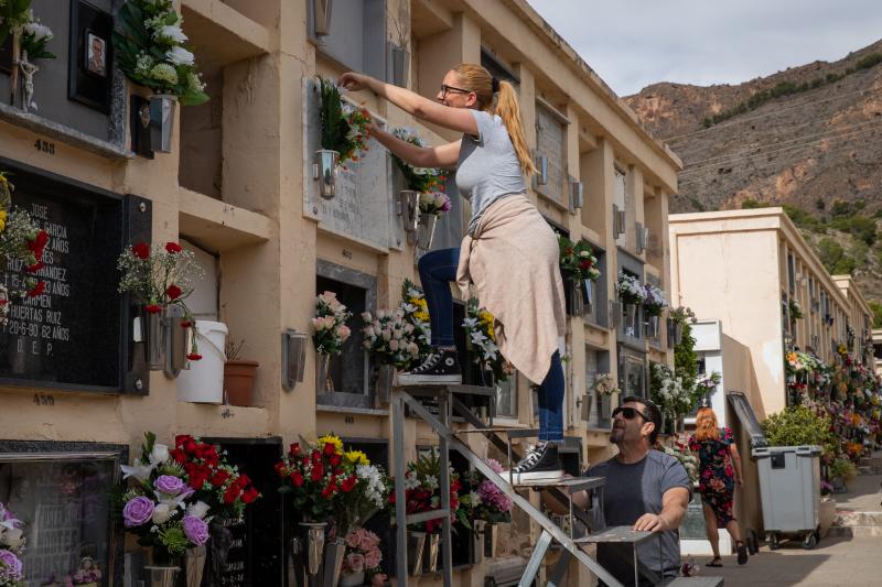 El día de Todos los Santos en Orihuela, en imágenes