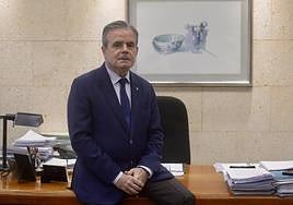 José Rosique, en su despacho de la patronal Croem.