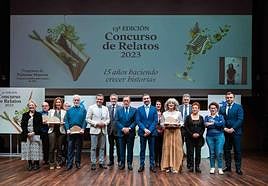 Foto de familia de los ganadores del concurso.
