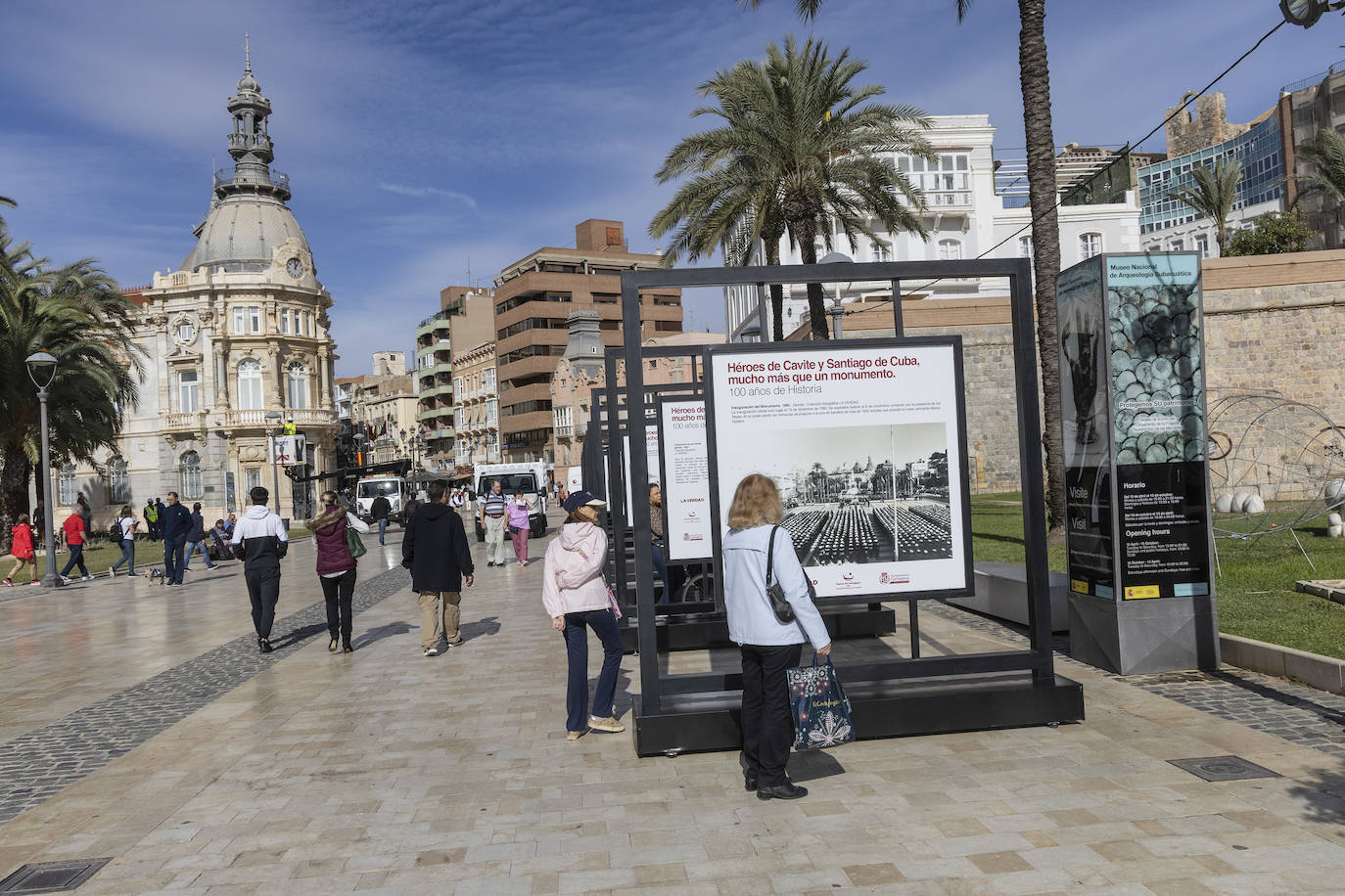 Exposición por el centenario del monumento Héroes de Cavite en Cartagena