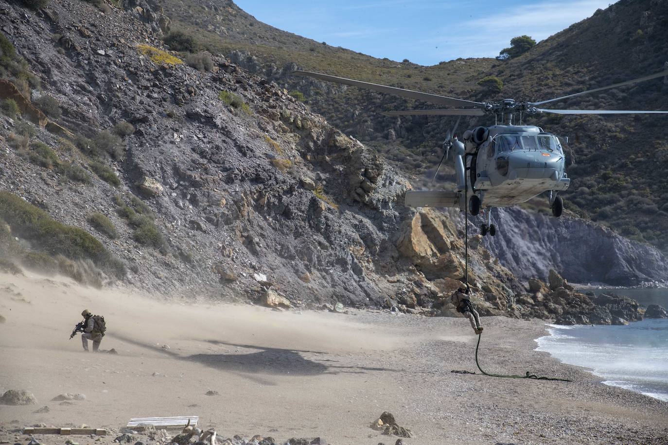 Maniobras de vigilancia y protección de la OTAN en Cartagena
