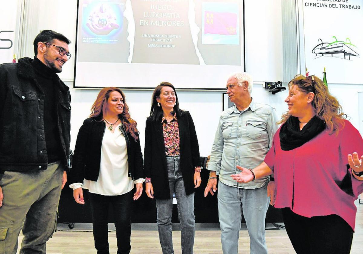 Ángel González, Cynthia Chocobar, Mariola Egea, Francisco y Sonia Pizcueta.