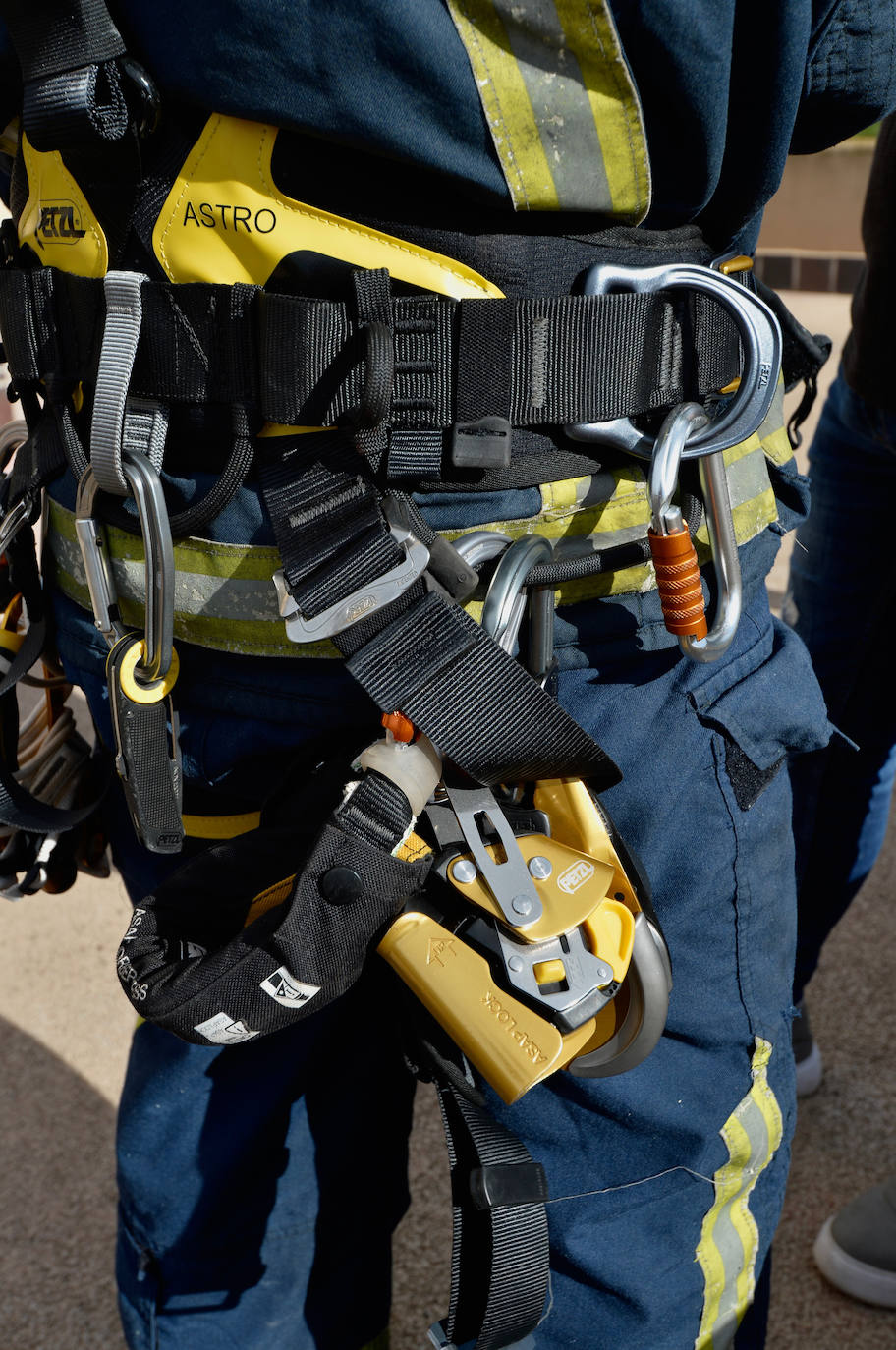 Las prácticas de los alumnos de la academia de formación de bomberos del CEIS, en imágenes