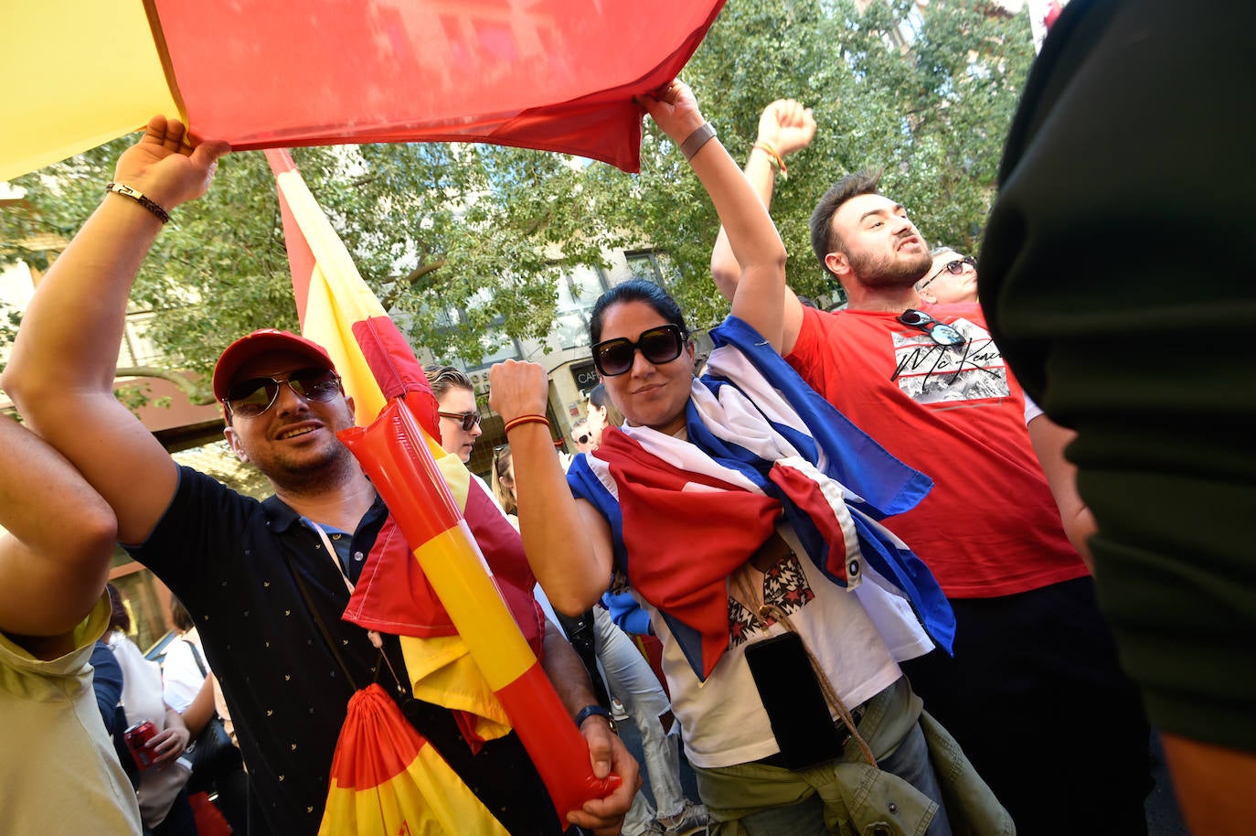 La quinta protesta frente a la sede del PSRM, en imágenes