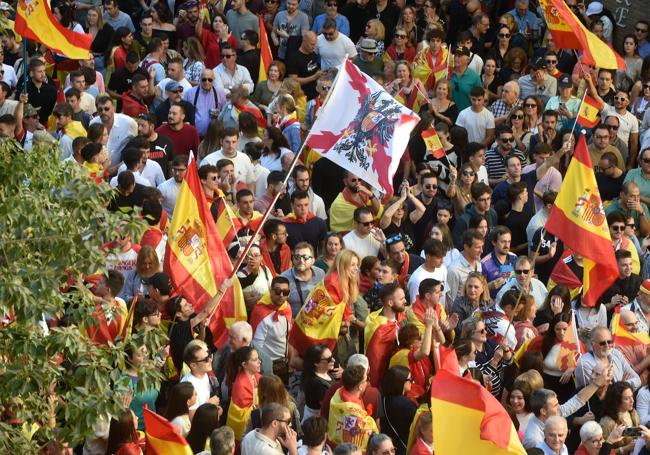 La quinta protesta frente a la sede del PSRM, en imágenes