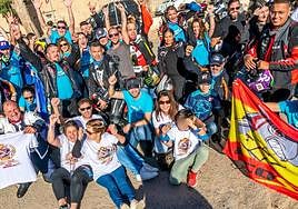 Vecinos de Mazarrón celebran el título mundial de Pedro Acosta en Moto2.