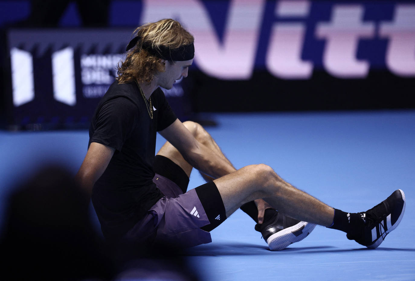 La derrota de Carlos Alcaraz ante Zverev en las Finales ATP, en imágenes