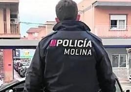 Un agente de la Policía Local de Molina, en una fotografía de archivo.
