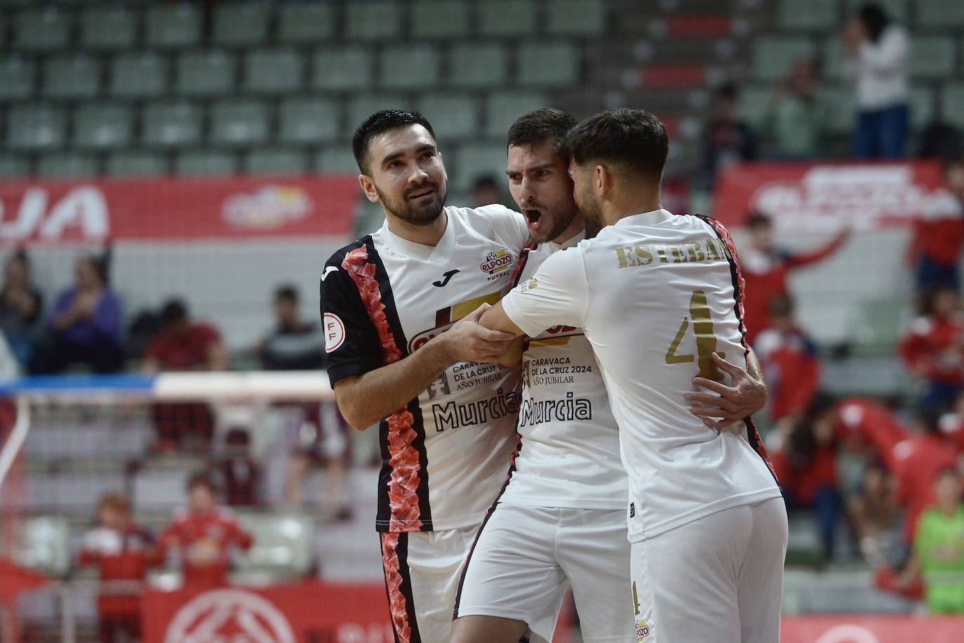 Las imágenes del partido ElPozo-Jaén (3-2)