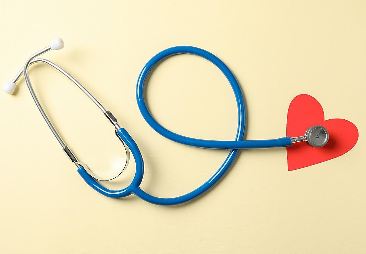 Movember en Hospital Quirónsalud Murcia: la importancia de los chequeos masculinos