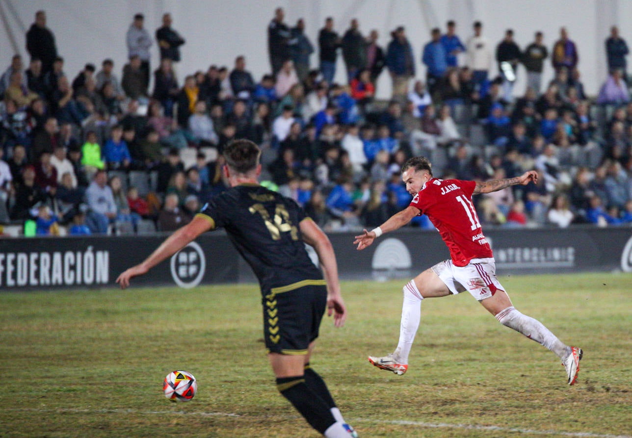 El empate del Real Murcia frente al Intercity, en imágenes