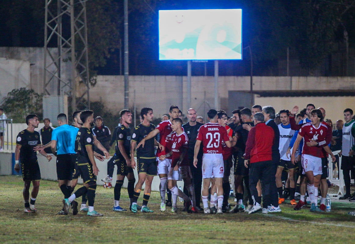 El empate del Real Murcia frente al Intercity, en imágenes