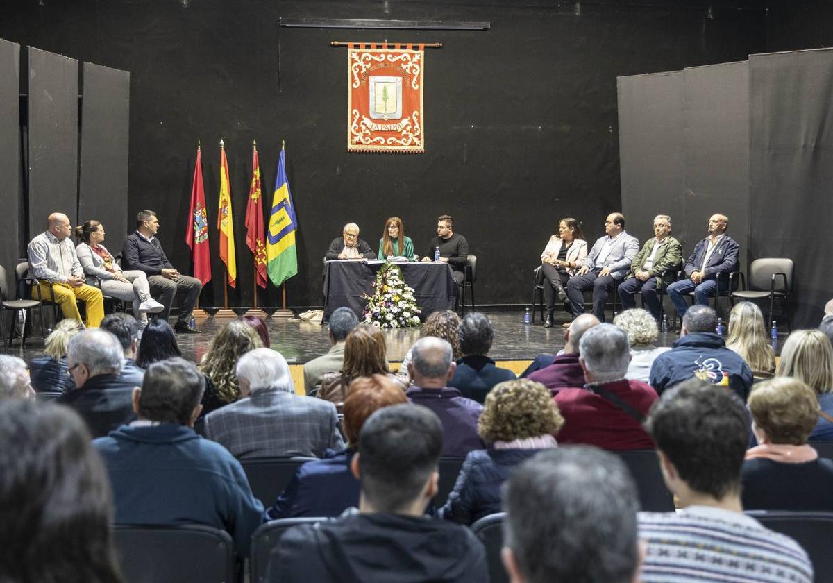 Junta vecina de La Palma este lunes por la noche.