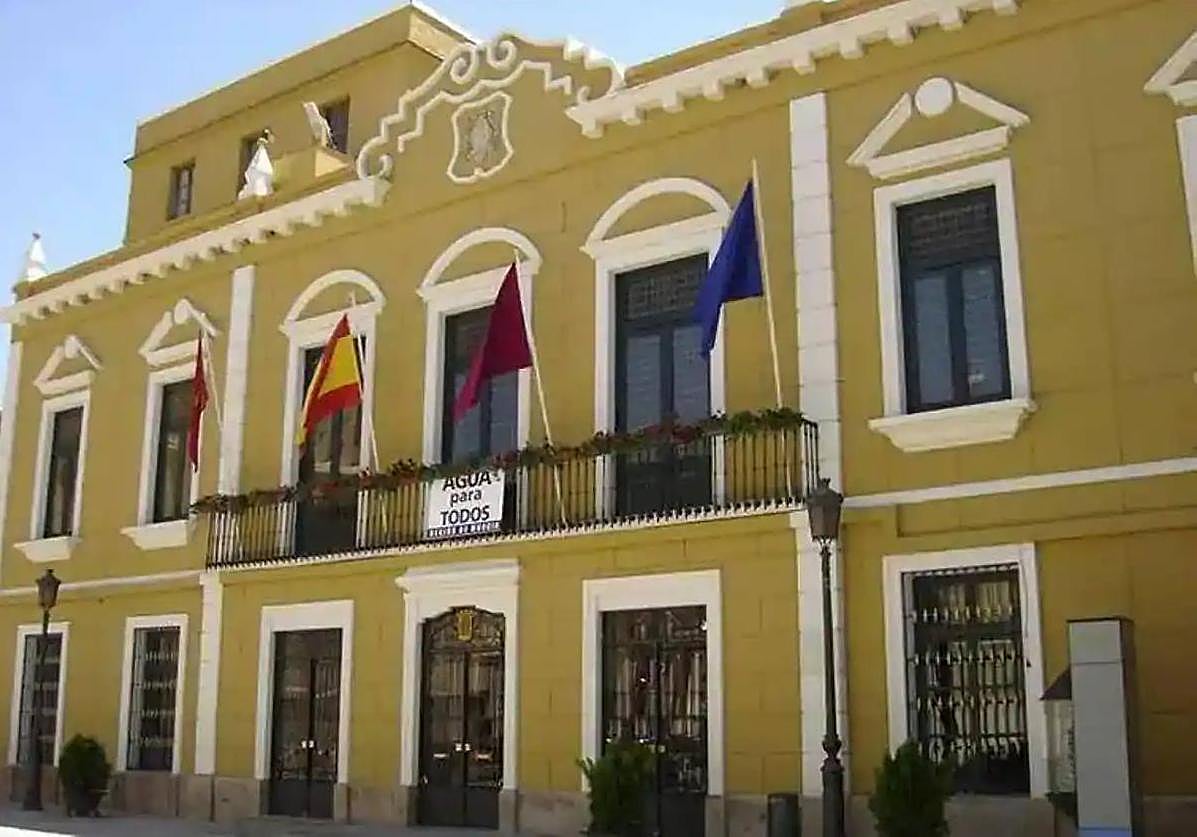 Fachada del Ayuntamiento de Cieza, en una imagen de archivo.
