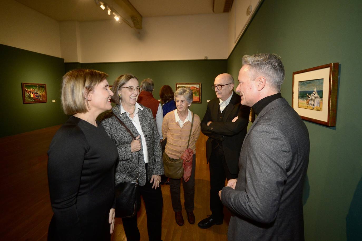 La inauguración de la exposición por el 100 aniversario del Suplemento Literario de LA VERDAD, en imágenes