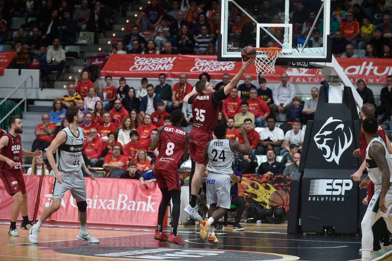 La victoria del UCAM Murcia CB ante Joventut, en imágenes