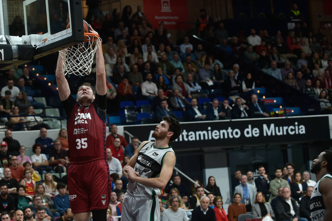 La victoria del UCAM Murcia CB ante Joventut, en imágenes