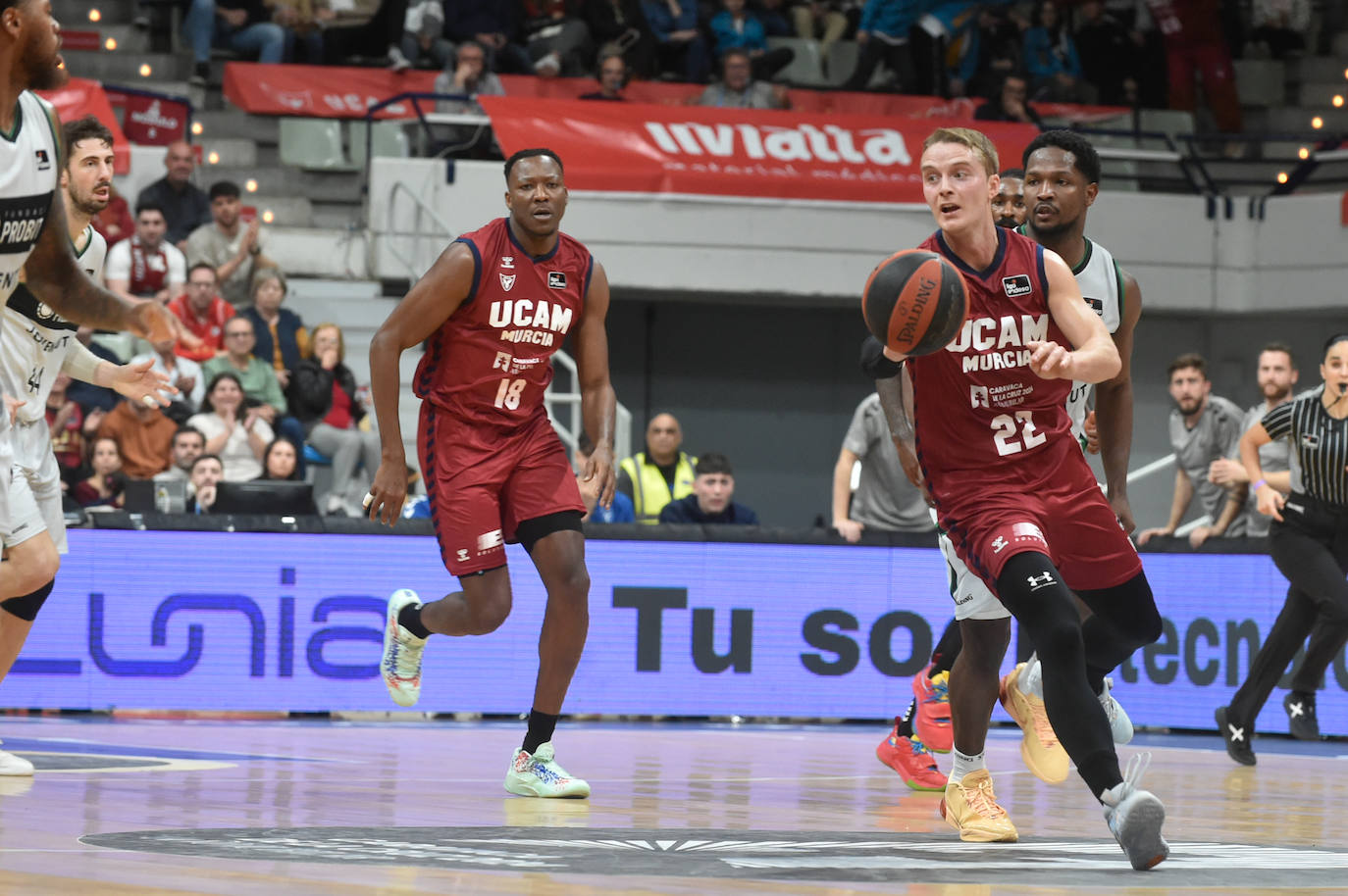 La victoria del UCAM Murcia CB ante Joventut, en imágenes