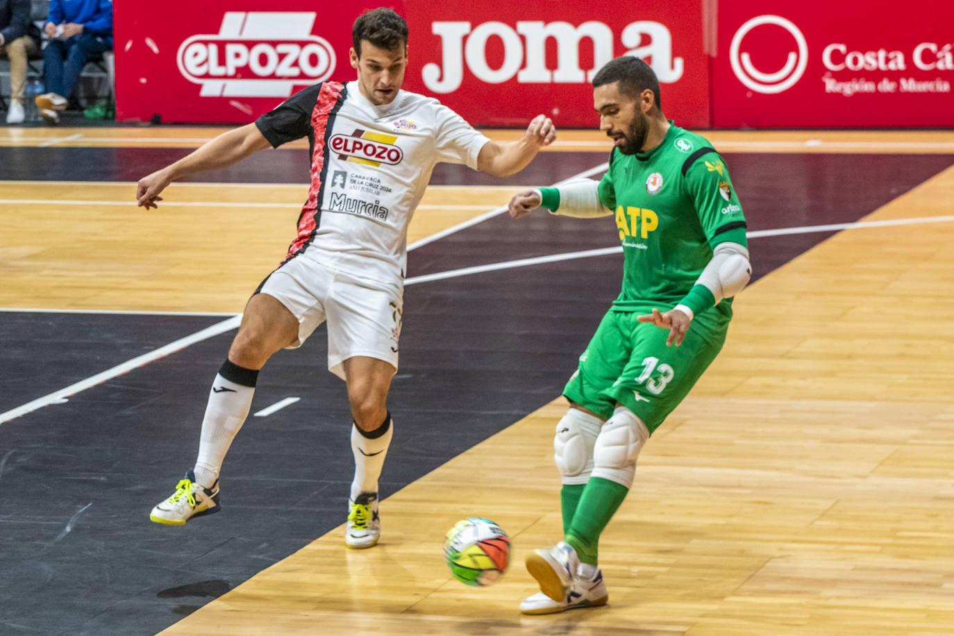 El empate de ElPozo Murcia frente al Ribera Navarra, en imágenes