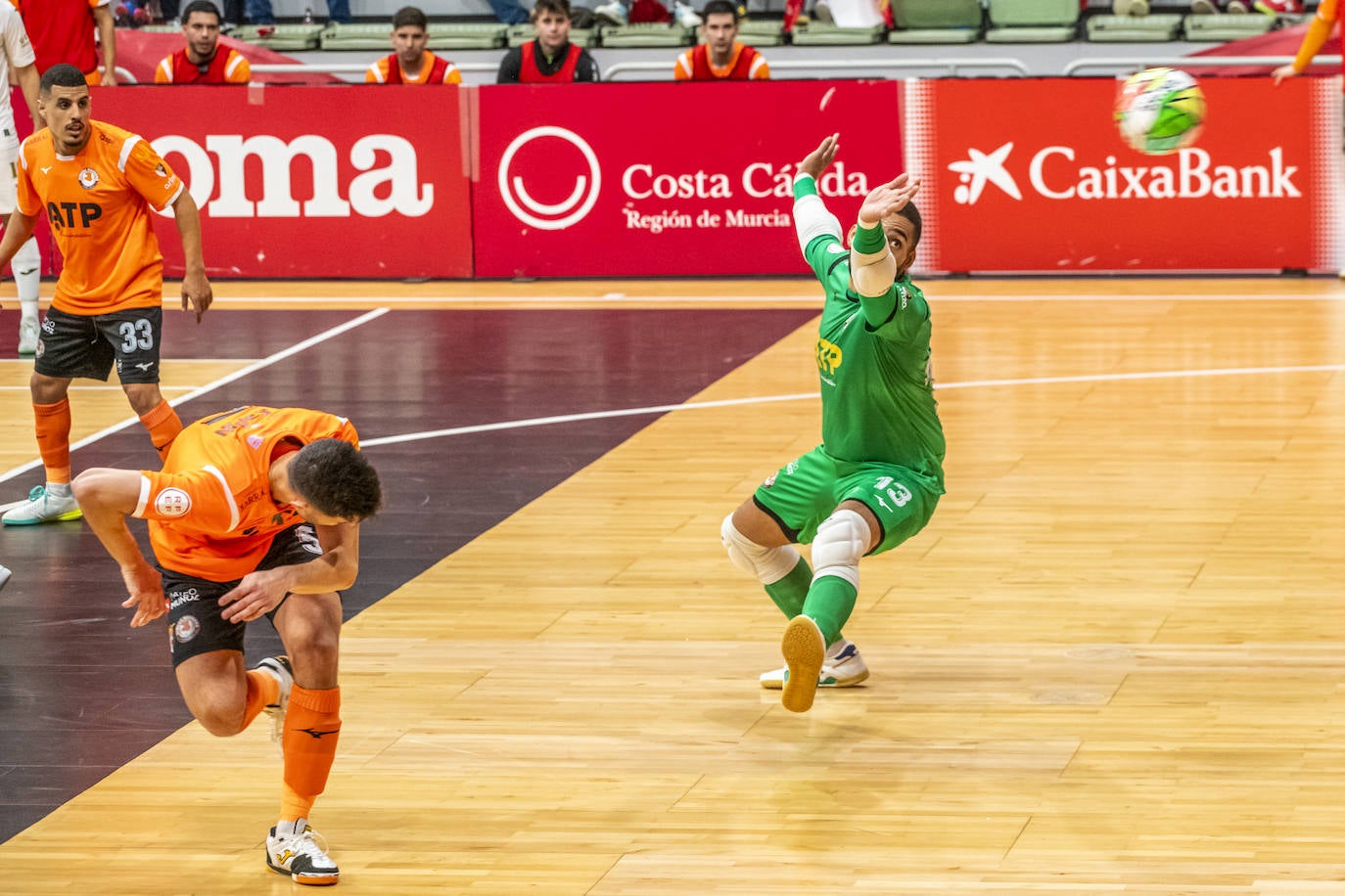 El empate de ElPozo Murcia frente al Ribera Navarra, en imágenes