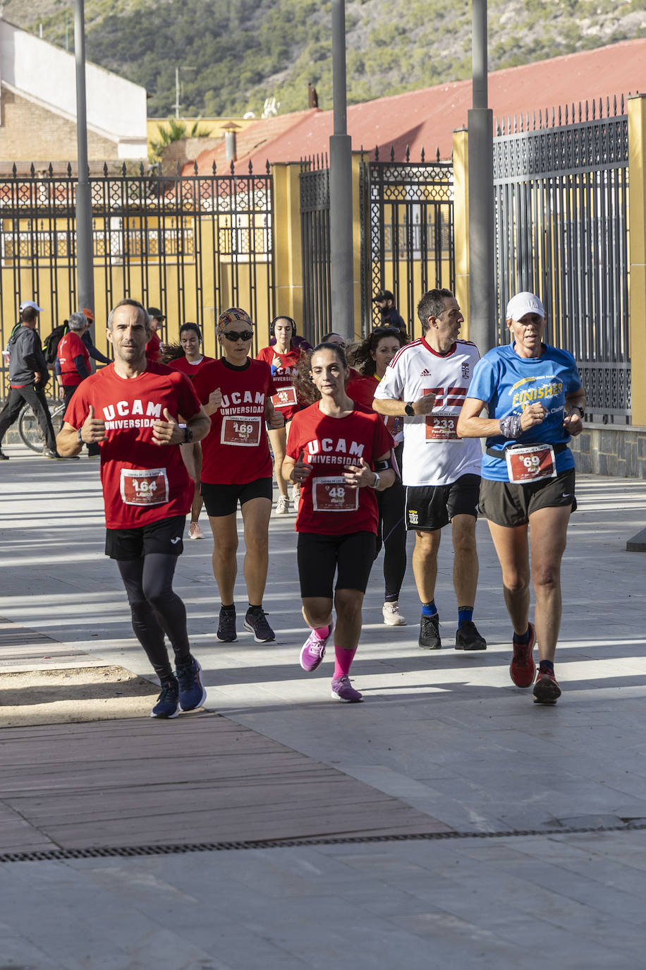 Las imágenes de la carrera solidaria de los Cuatro Santos en Cartagena