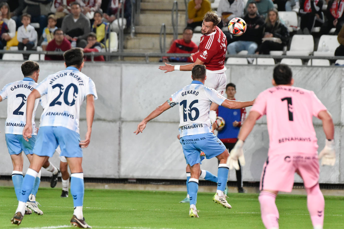 La derrota del Real Murcia frente al Málaga, en imágenes