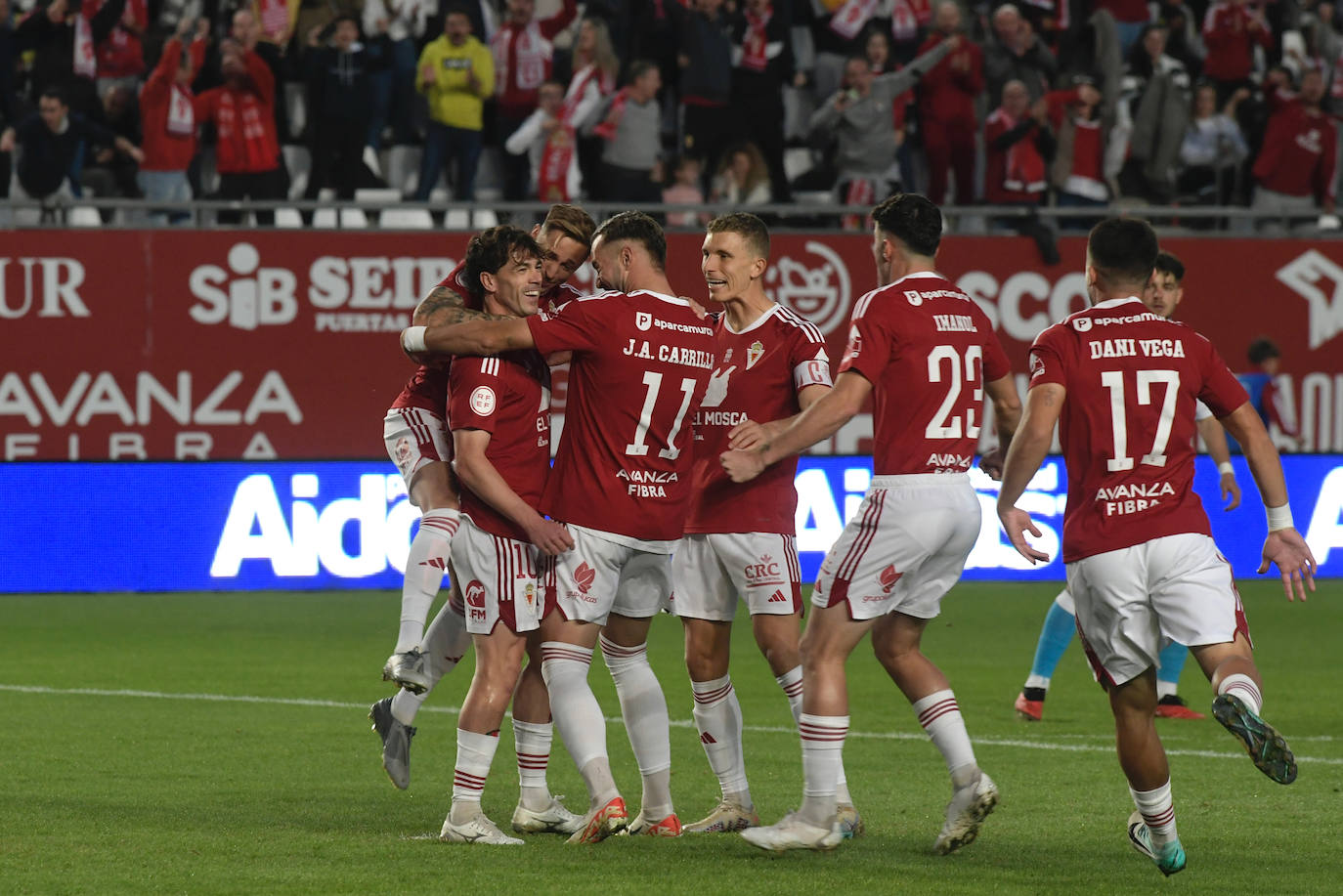 La derrota del Real Murcia frente al Málaga, en imágenes