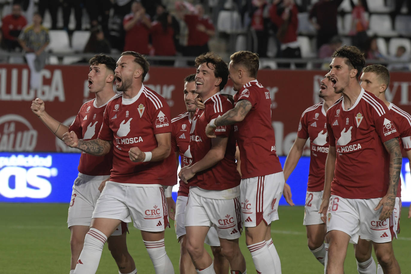 La derrota del Real Murcia frente al Málaga, en imágenes