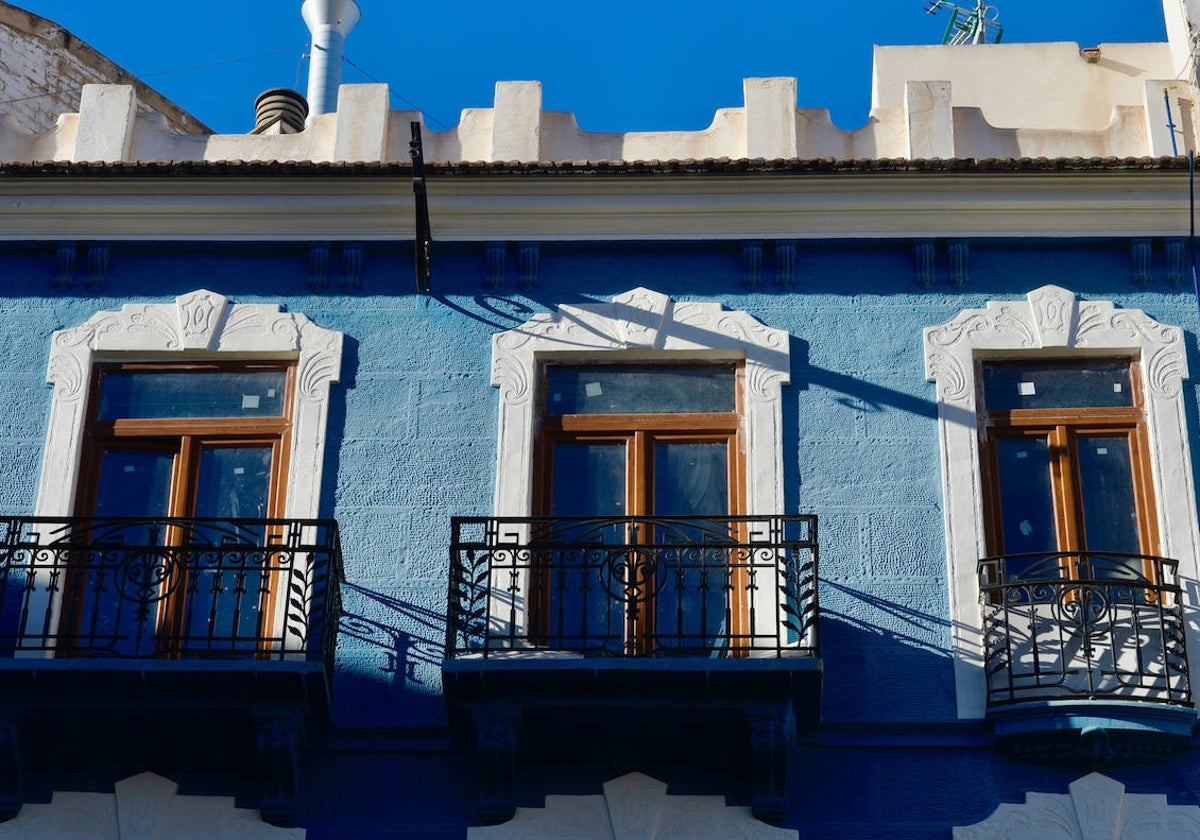 Balcones del edificio Mariano Bo, en la plaza de San Julián.