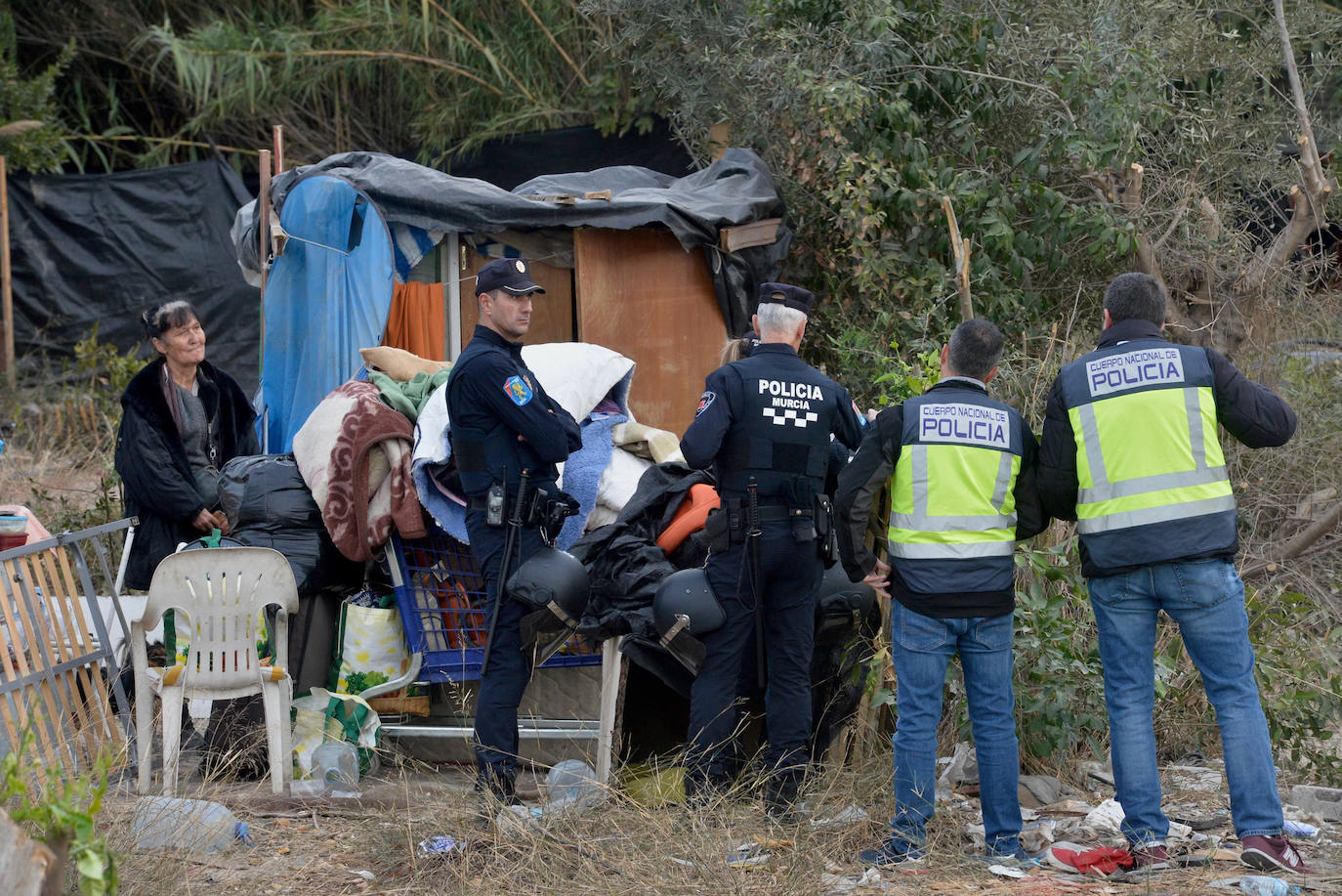 El desalojo del poblado chabolista de La Fica, en imágenes