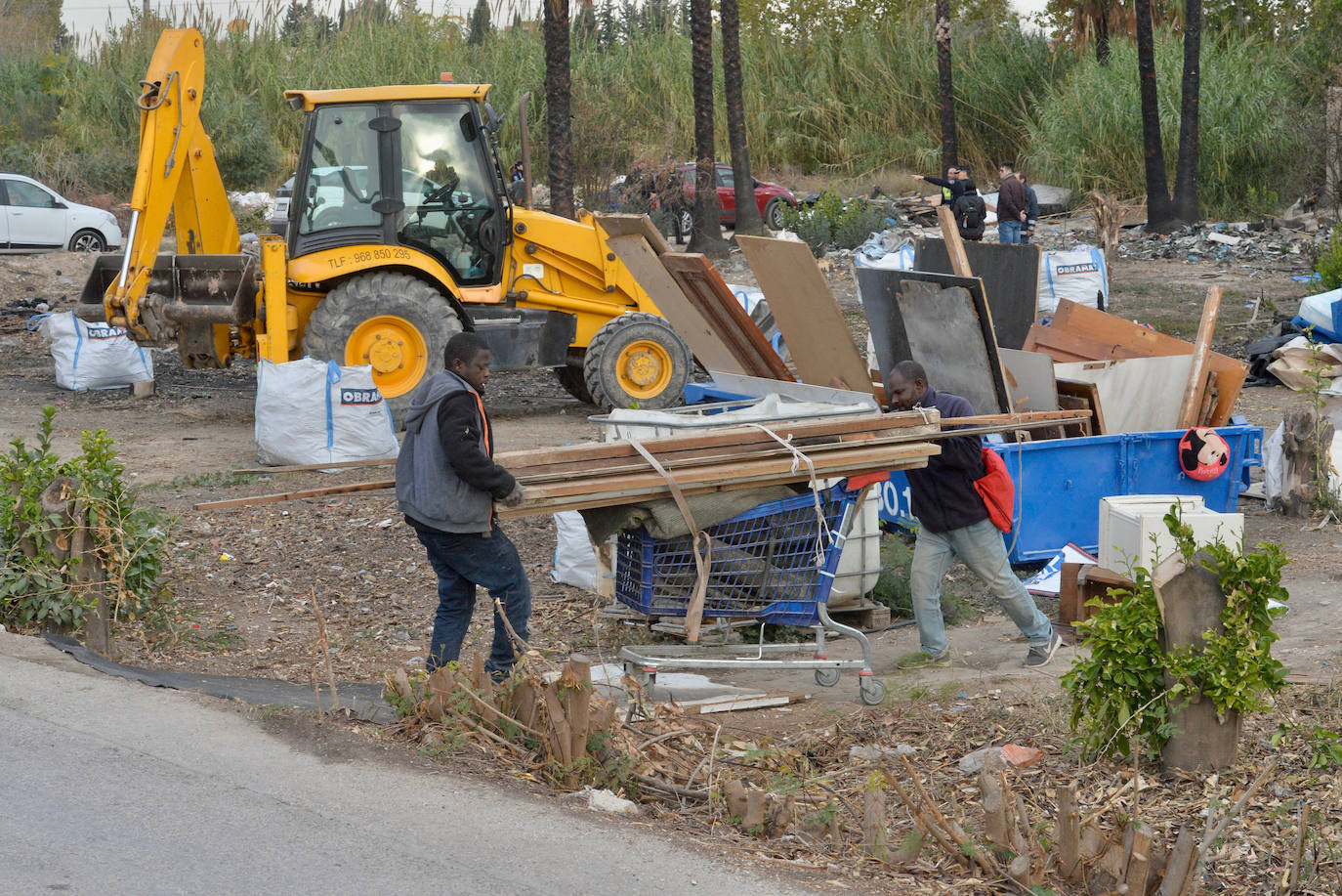 El desalojo del poblado chabolista de La Fica, en imágenes