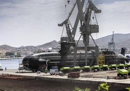 Imagen de archivo de la construcción de un submarino.