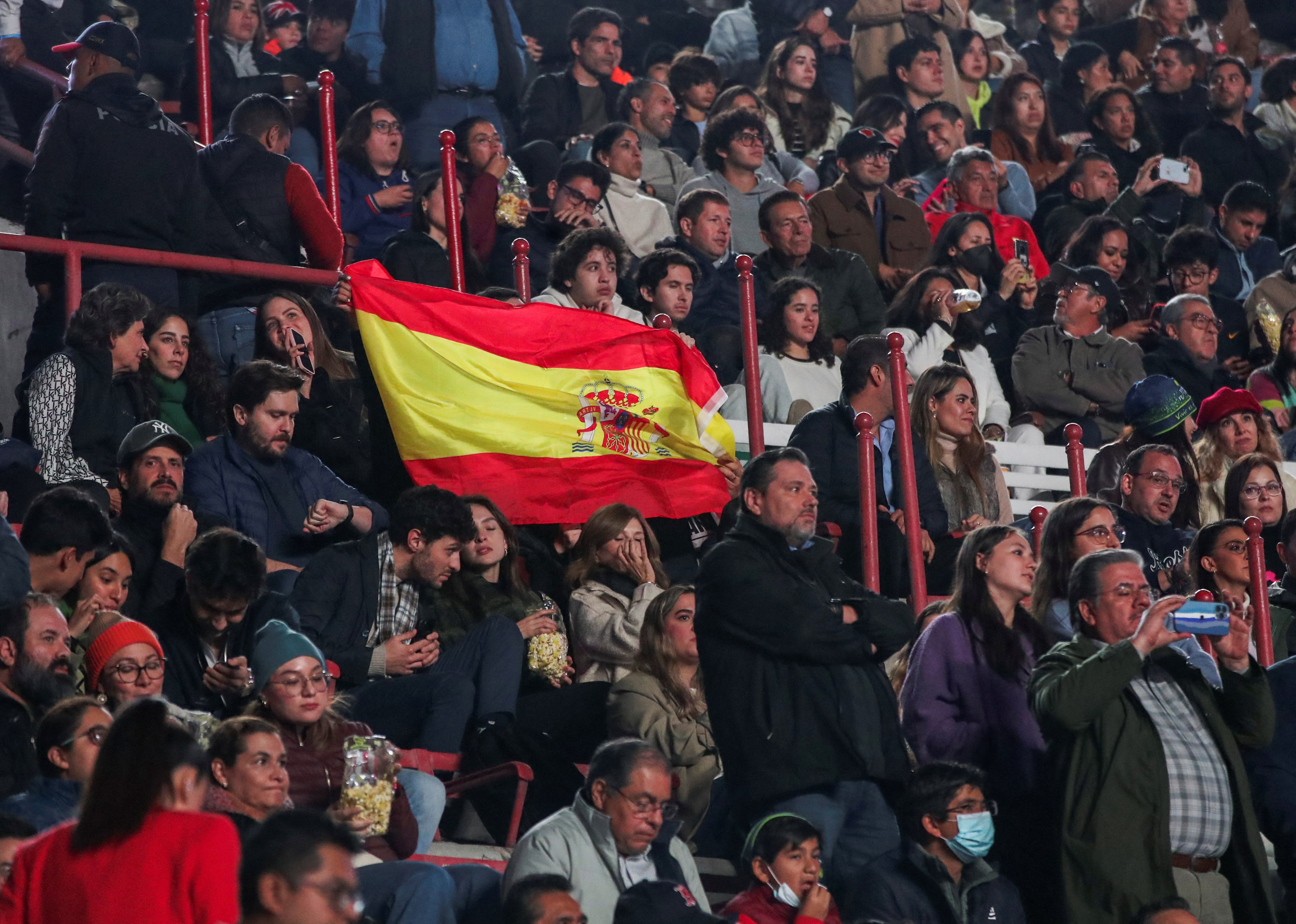 Alcaraz en el partido de exhibición contra Tommy Paul, en imágenes