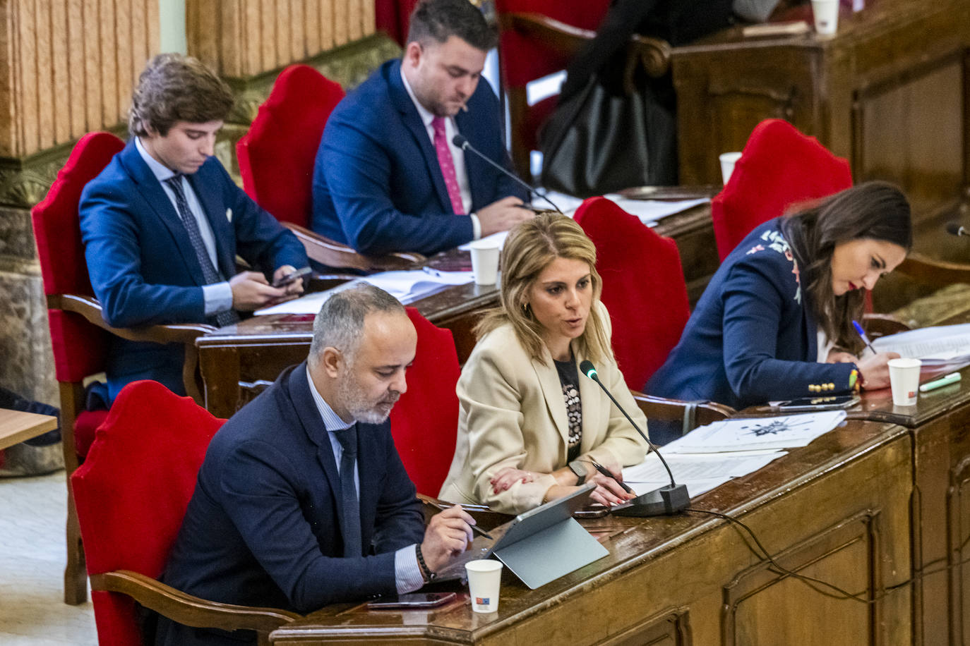 El Pleno del Ayuntamiento de Murcia, en imágenes