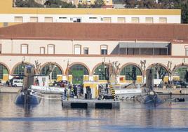 El 'Isaac Peral', a la izquierda, atracado este miércoles en la Base de Submarinos; a levante, el 'Galerna'.